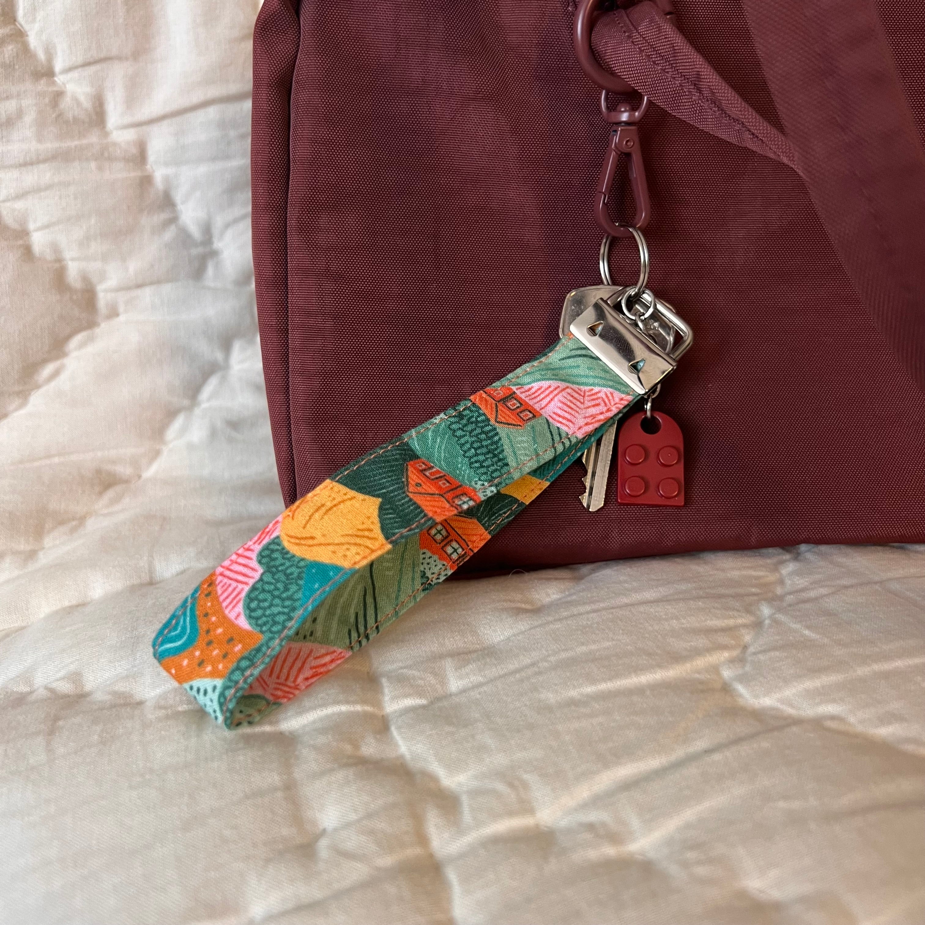 Cozy Cabin Padded Wristlet